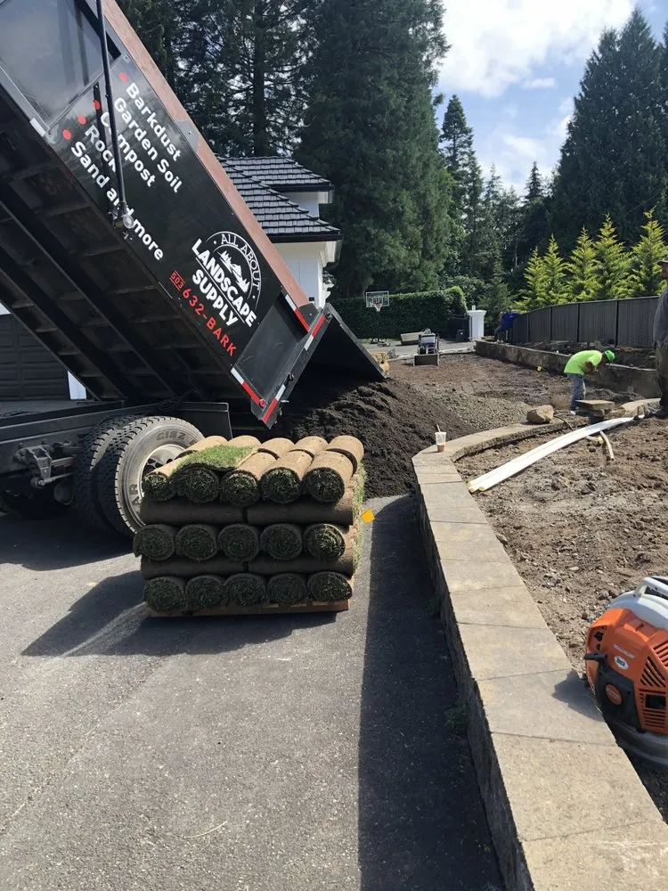 Affordable landscaping services experts serving Woodburn, OR - Premium Gardens