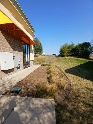 Premium Landscape Logo