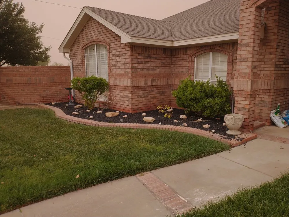 Reliable yard maintenance for year-round maintenance across Odessa, TX - Premium landscape