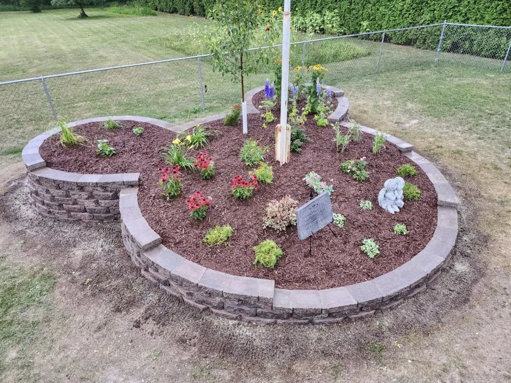 Local outdoor landscaping experts serving Manitowoc, WI - Premium Landscapes