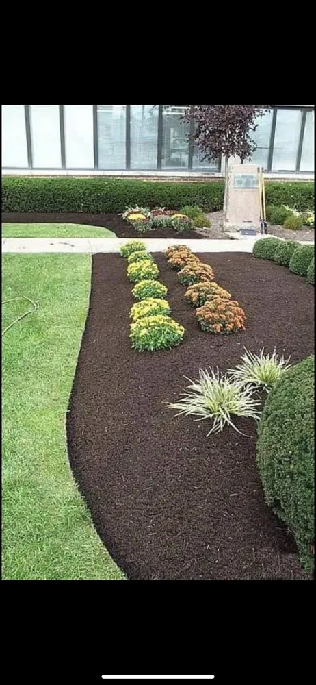 Custom outdoor landscaping experts serving Salem, OR - Premium Landscaping & Maintenance