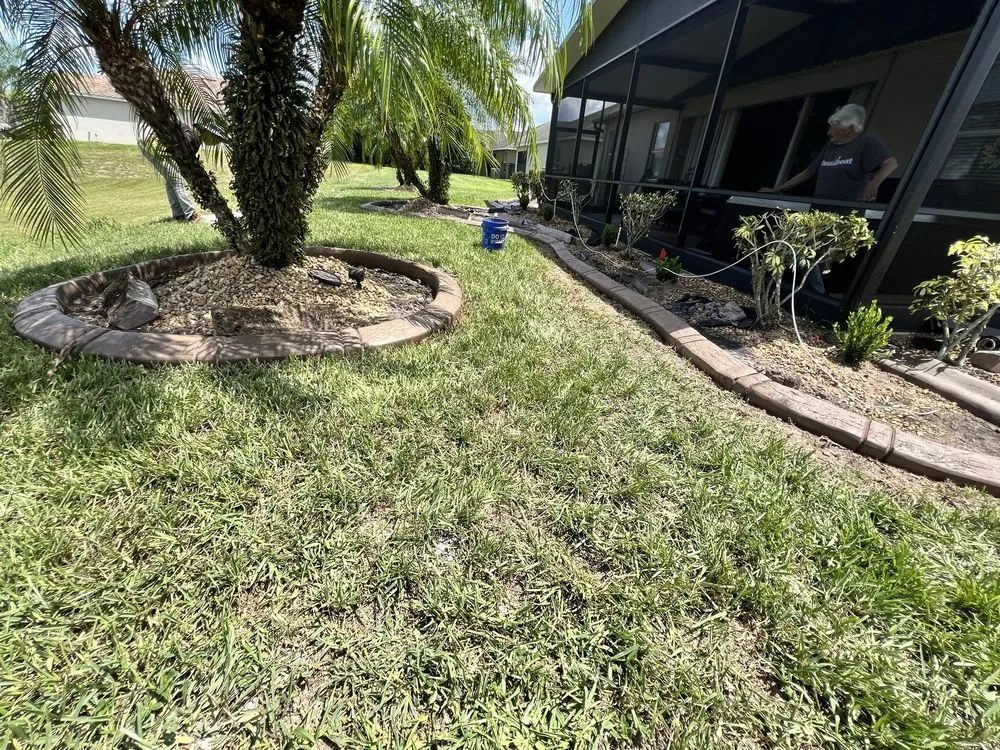 Custom lawn care service experts serving St. Cloud, FL - Premium Landscaping