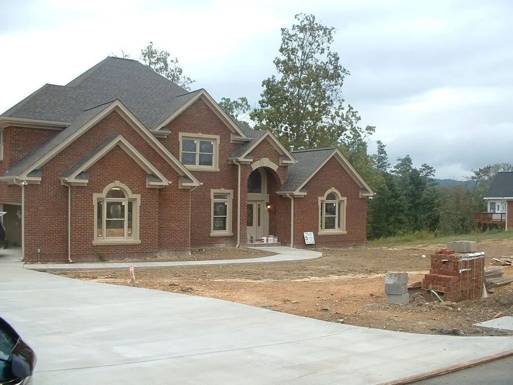 Expert lawn care service in Chattanooga, TN - Premium Lawn & Landscaping