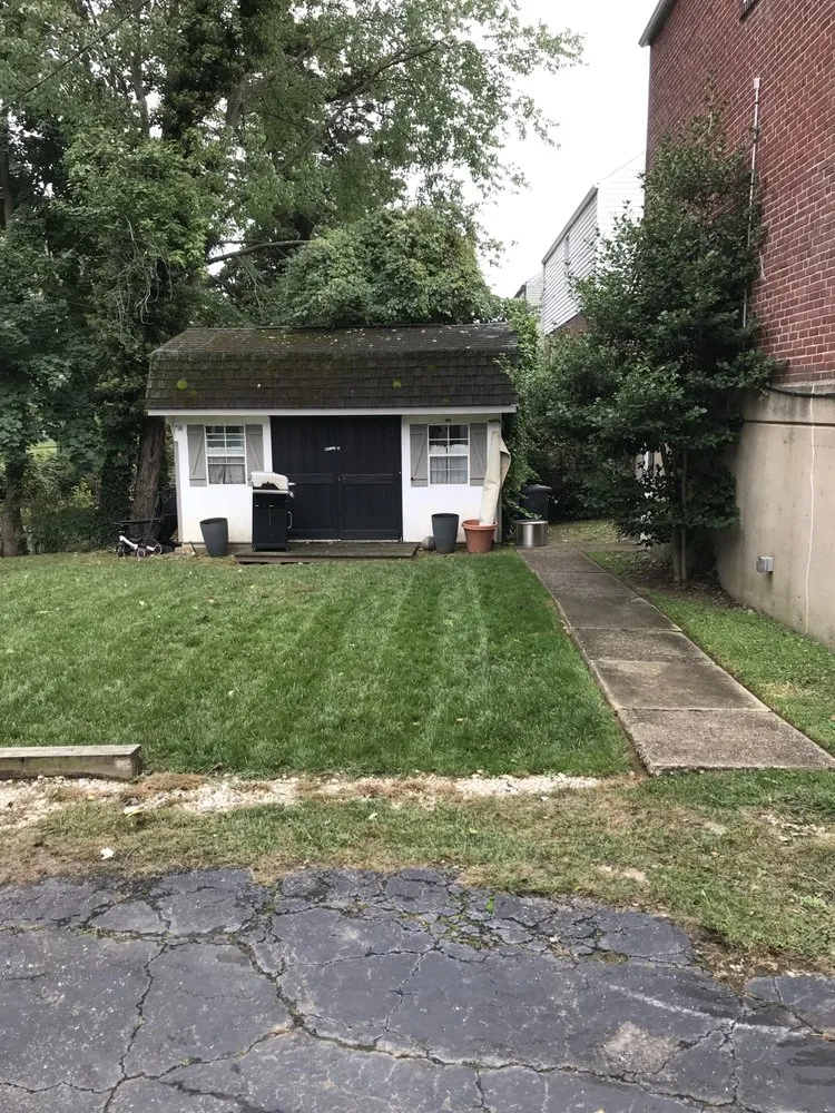 Professional landscaping services for homes in Philadelphia, PA by Premium Lawn Care & Snow