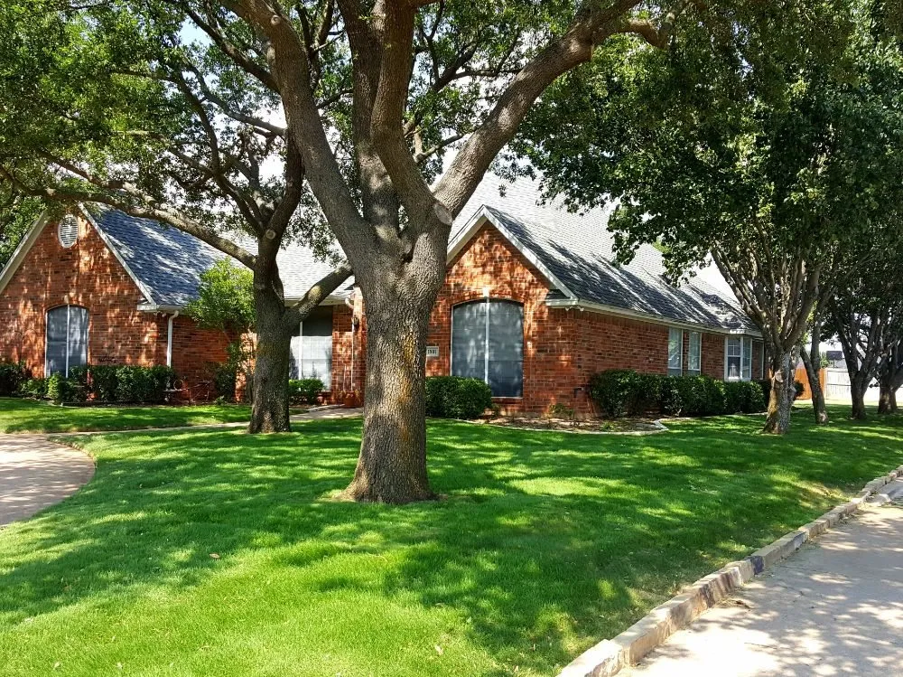 Custom garden landscaping in Aubrey, TX - Premium Lawn Care