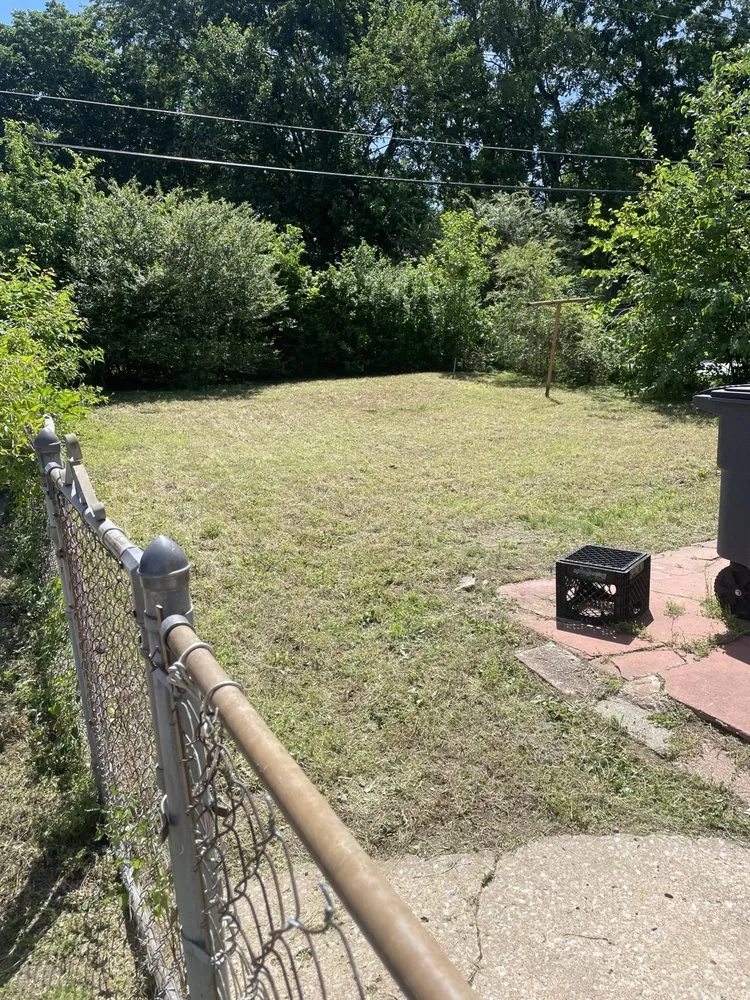 Top-rated lawn care service experts serving Tulsa, OK - Premium Lawn Care