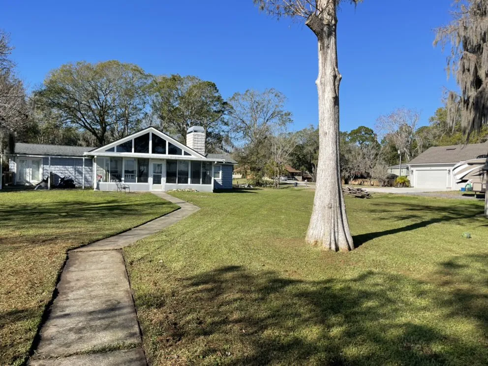 Reliable lawn care service for outdoor upgrades across Orange Park, FL - Premium Lawn Maintenance