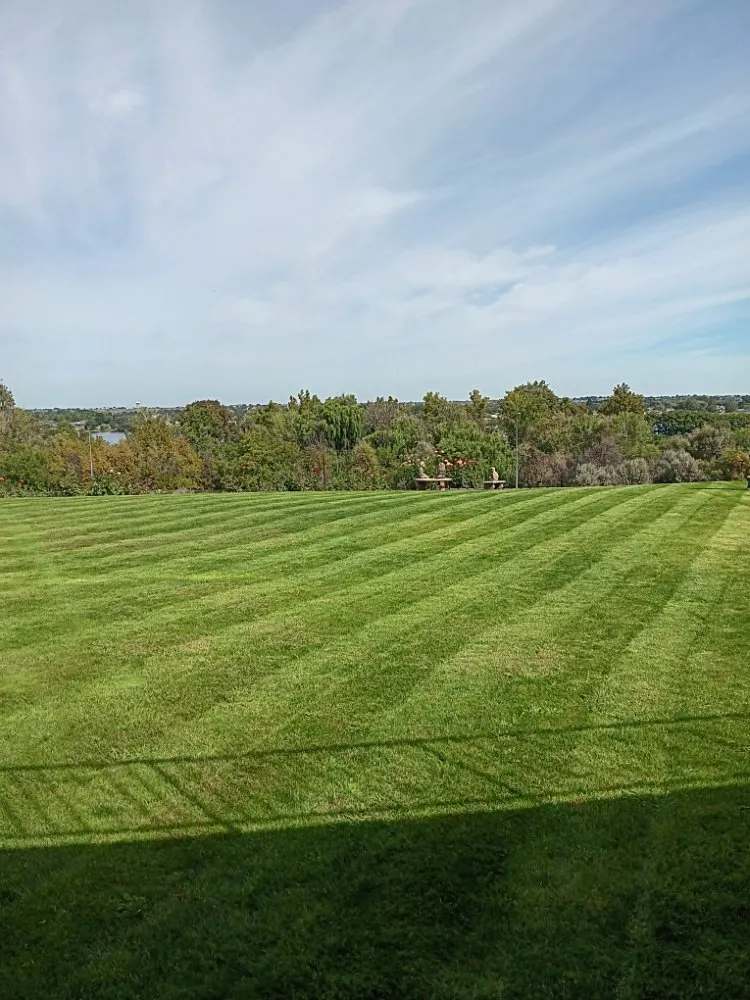 Custom outdoor landscaping in Richland, WA by Premium Lawncare