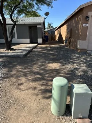 Premium Yard Cleaning & Maintenance Services Logo