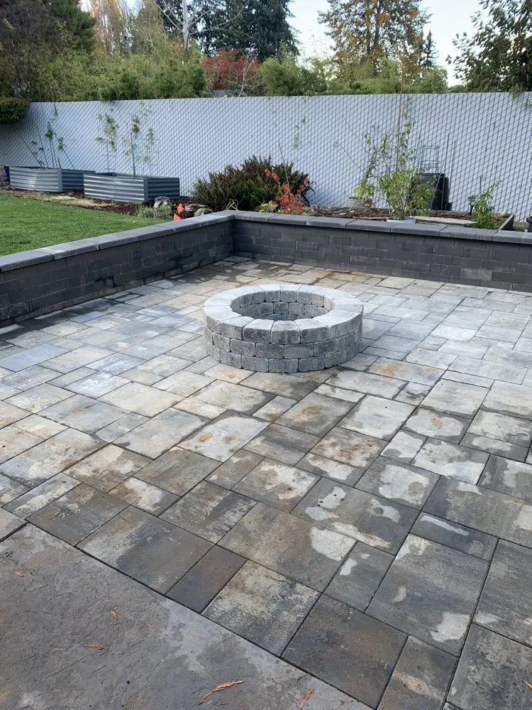 Reliable lawn care service in Salem, OR - PremiumNW Landscape