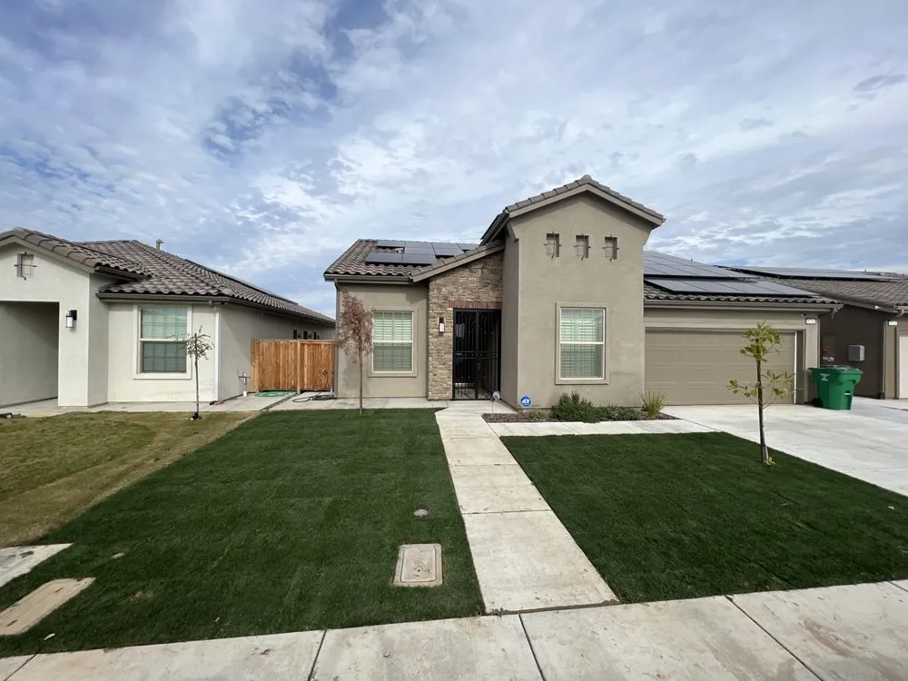 Custom yard maintenance experts serving Bakersfield, CA - Prescott Landscape Services