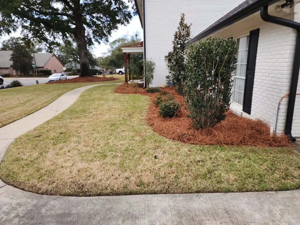 Expert garden landscaping in Pensacola, FL by Prescott Pham