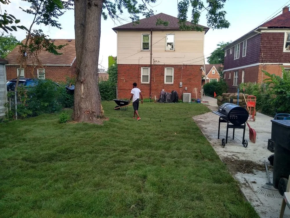 Expert garden landscaping experts serving Detroit, MI - Prescott's Lawn & Snow Service