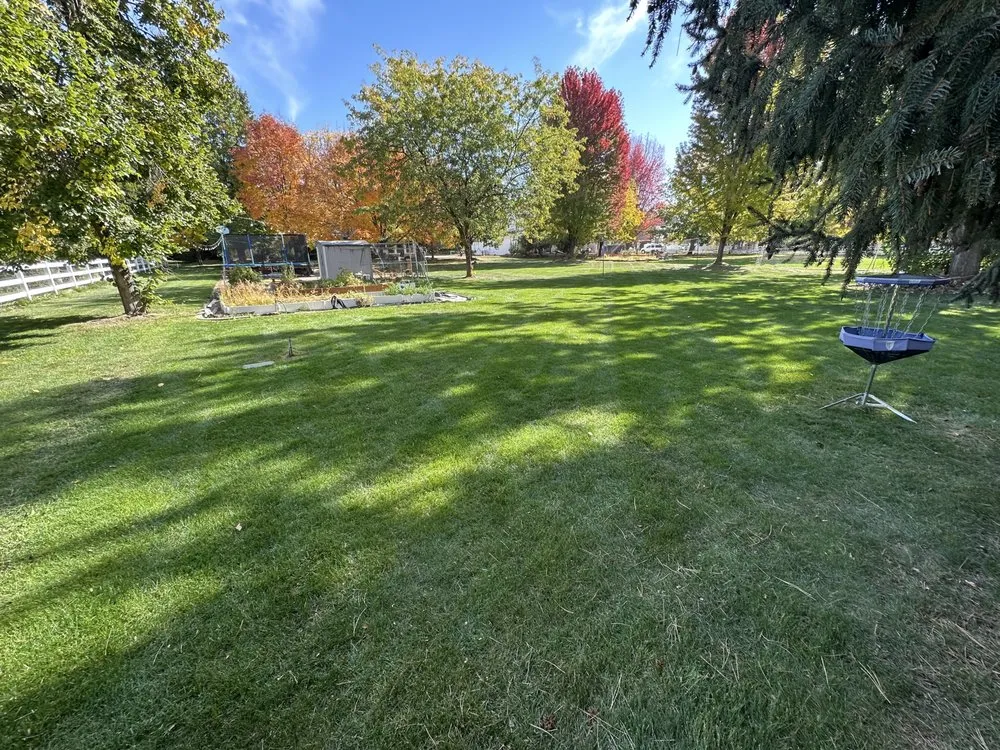 Professional lawn care service in Caldwell, ID by Presidential Landscape
