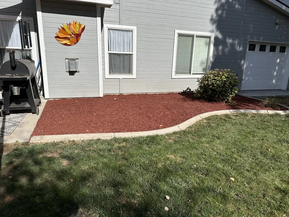 Local yard cleanup service experts serving Caldwell, ID - Presidential Landscape