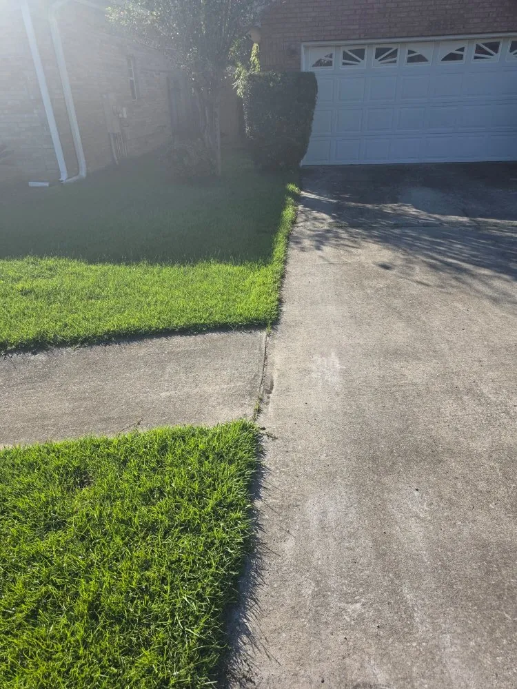 Trusted landscape design in Santa Rosa Beach, FL by Presidential Lawn & Order