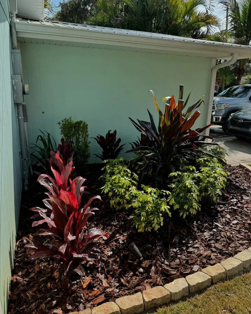 Top-rated outdoor landscaping for residential properties in Santa Rosa Beach, FL by Presidential Lawn & Order