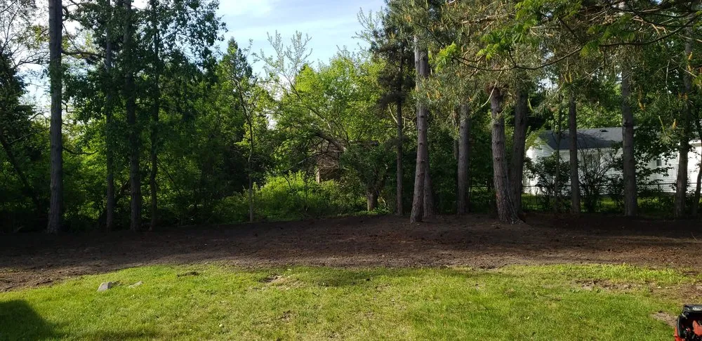 Local garden landscaping for homes in Lakeport, MI by Presidential Lawn Care