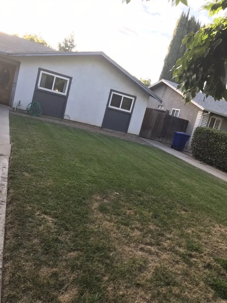 Professional lawn care service in Modesto, CA - Presidntial Lawnservice