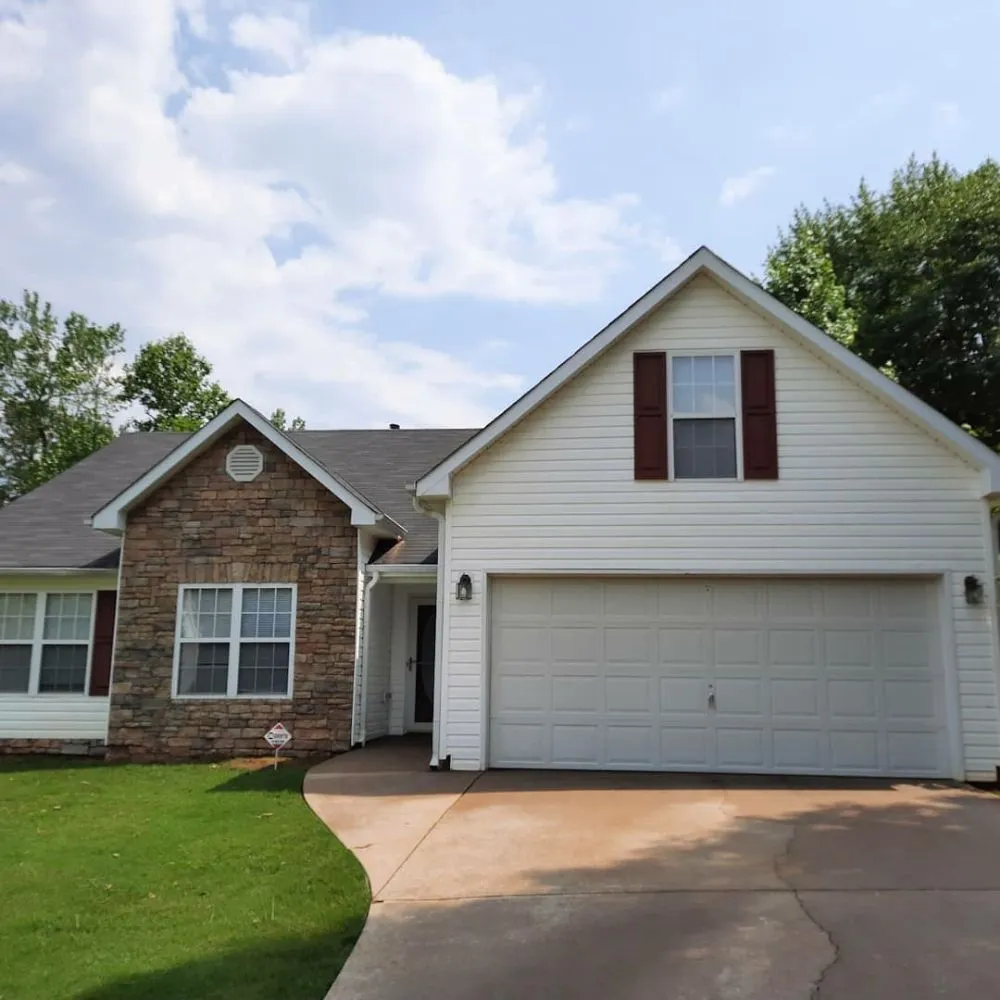 Top-rated lawn mowing service in Porterdale, GA - Pressure Guy Services