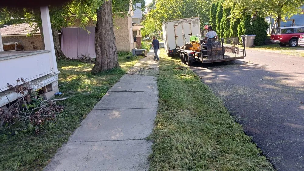 Local residential landscaping for year-round maintenance in Elkhart, IN by Pressure landscaping