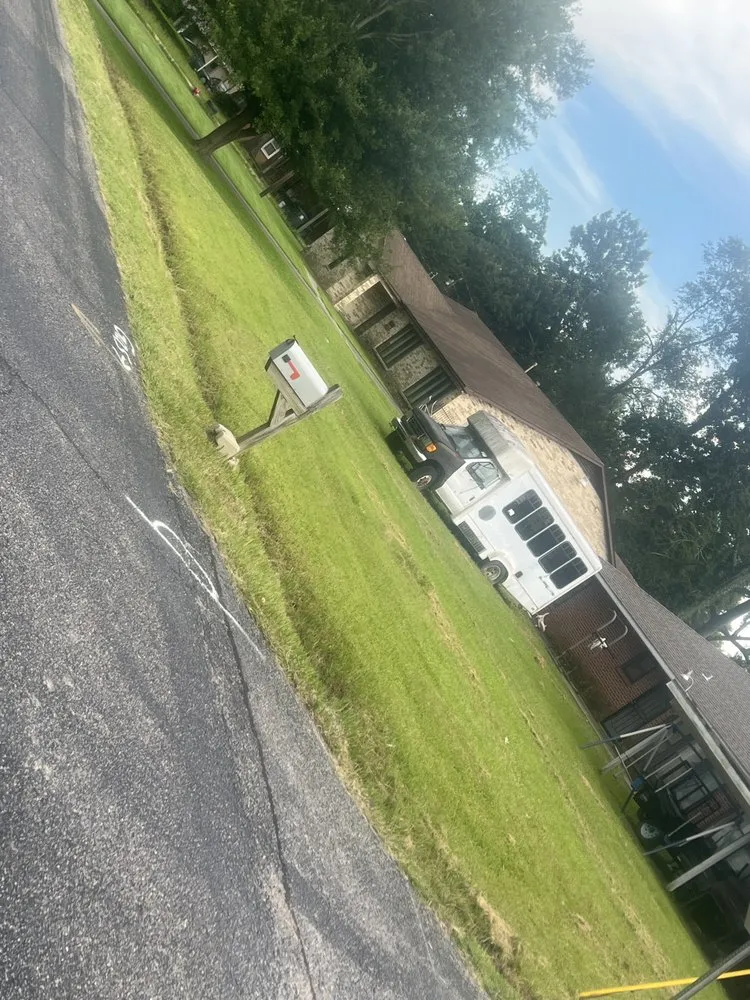 Trusted lawn care service experts serving Brownfields, LA - Pressure Pros