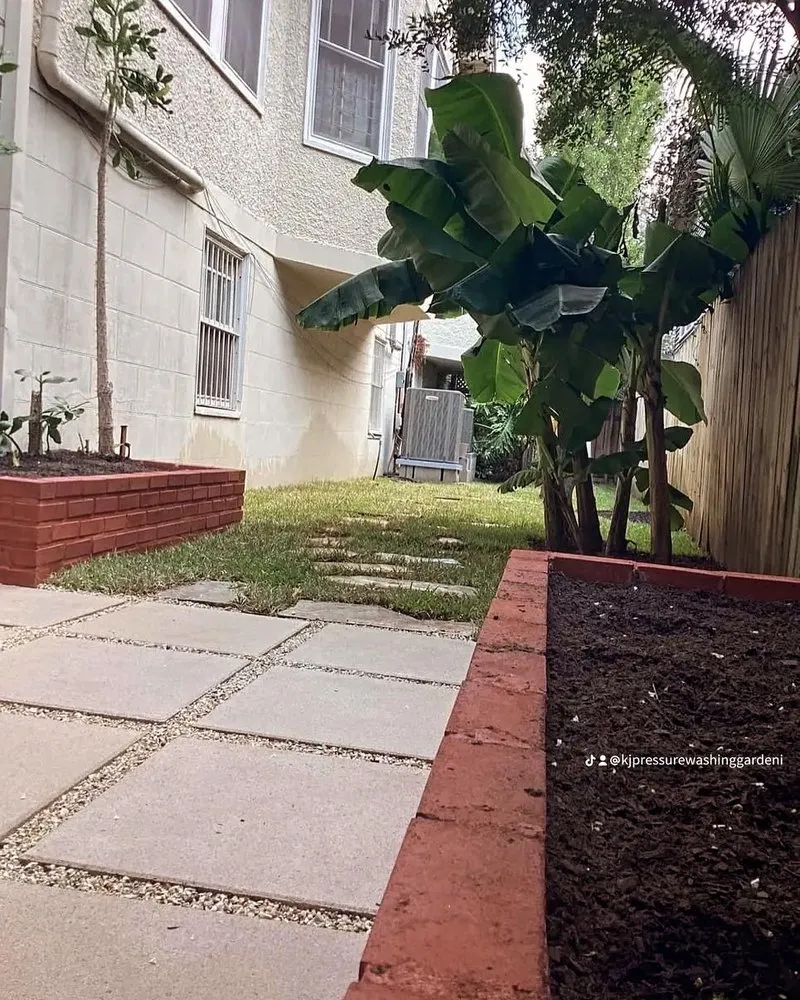 Affordable lawn mowing service in Harvey, LA - Pressure Washing Fast Solutions