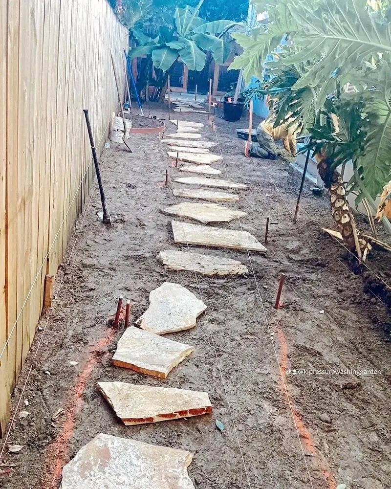 Local garden landscaping in Harvey, LA - Pressure Washing Fast Solutions