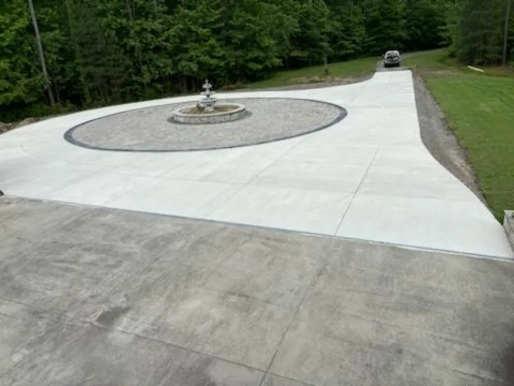 Reliable yard maintenance in Richmond, VA by Prestige Concrete Edging
