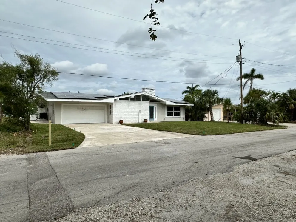 Local lawn mowing service in Lehigh Acres, FL - Prestige Earth Works