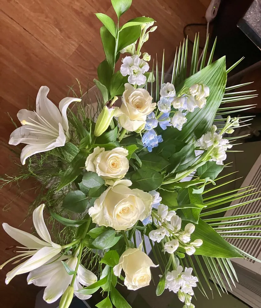 Custom lawn care service experts serving Larksville, PA - Prestige Flowers and Landscaping