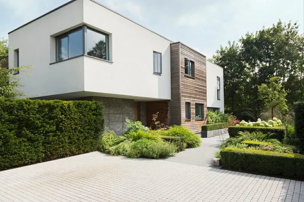 Reliable lawn care service near you across Pasadena, CA - Prestige Gardening Service