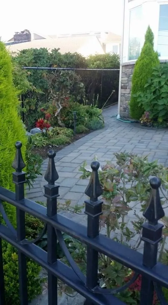 Custom landscaping services in Everett, WA by Prestige Gardens