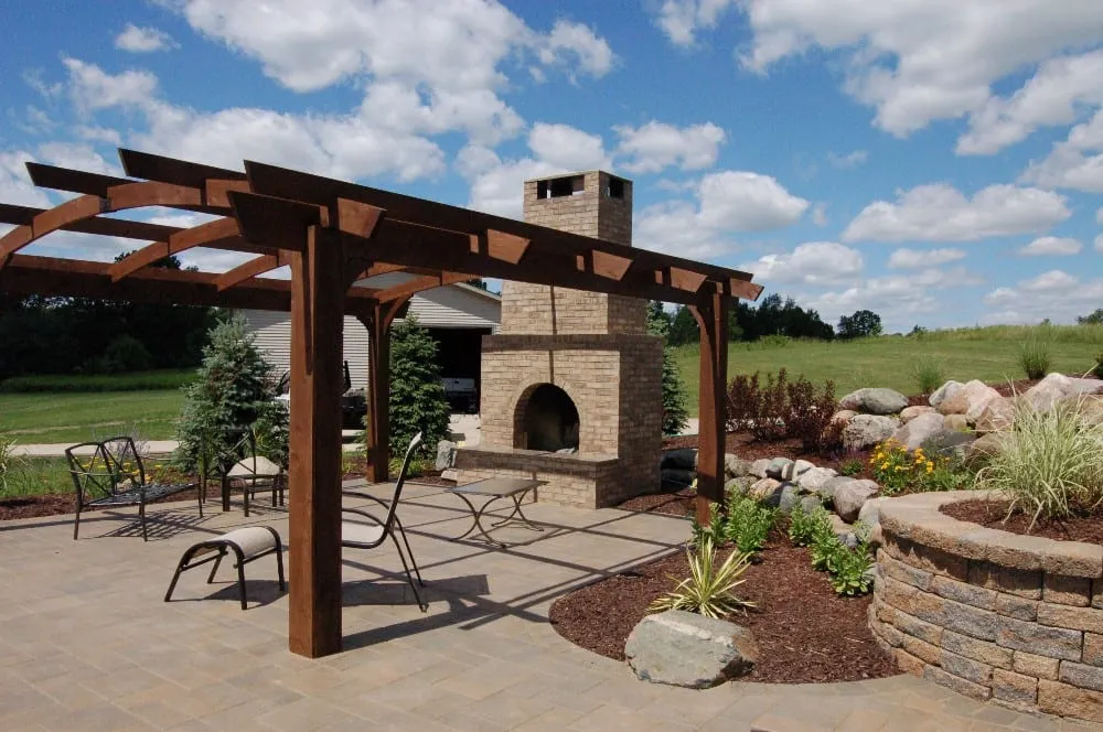 Reliable outdoor landscaping experts serving Eaton Rapids, MI - Prestige Landscape & Design