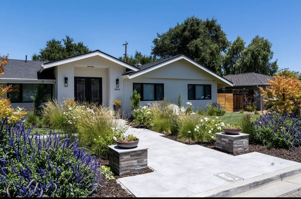 Expert lawn care service experts serving San Carlos, CA - Prestige Landscape