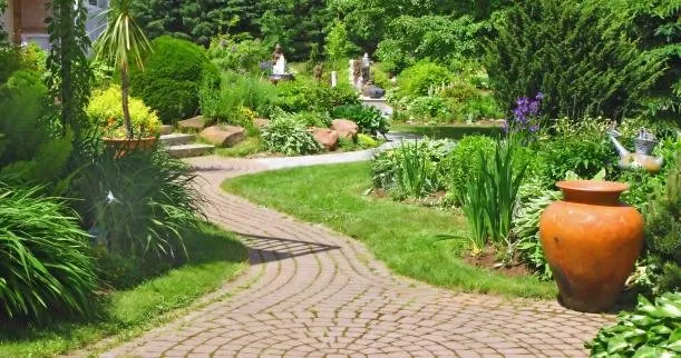 Expert landscaping services for residential properties in Orlando, FL by Prestige Lawn Care & Landscape