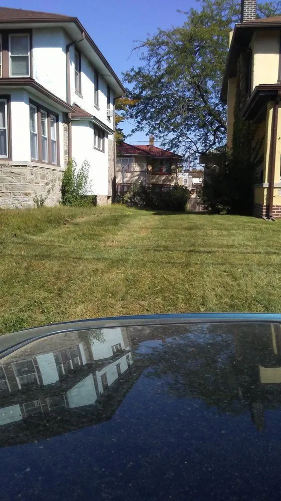Reliable lawn care service in Camden, NJ - Prestige Management