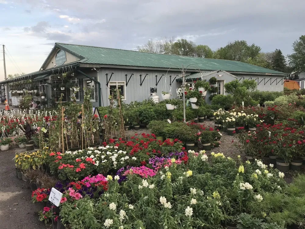 Expert garden landscaping experts serving Ontario, NY - Preston’s Tree & Landscape Service