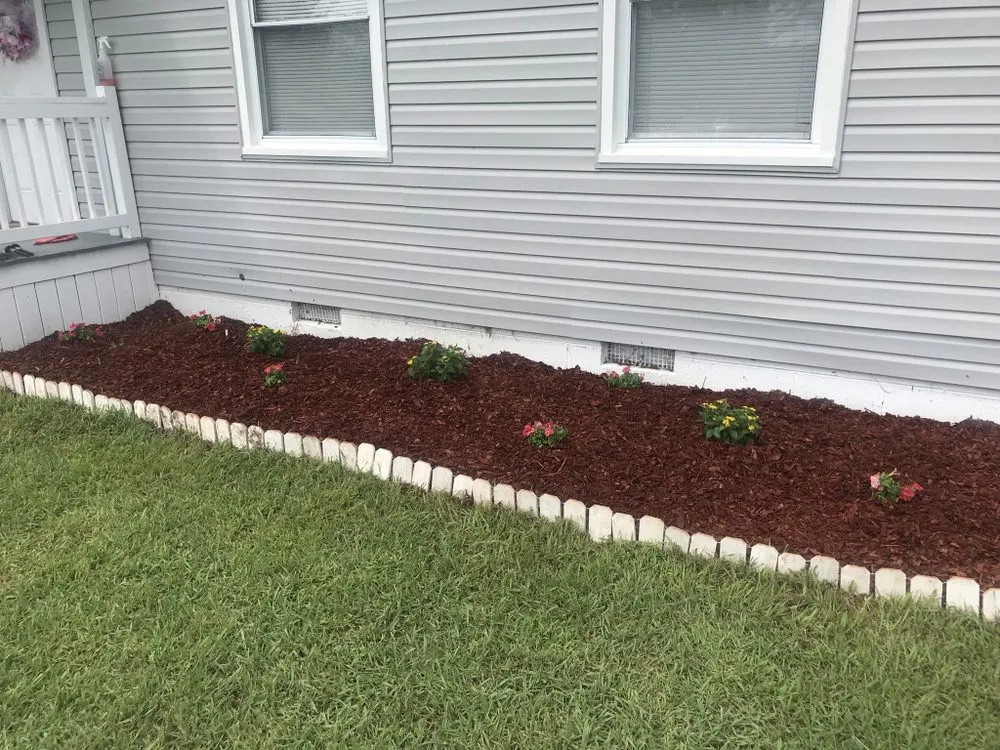 Professional outdoor landscaping experts serving Hampton, VA - Pretlow’s Home Detail