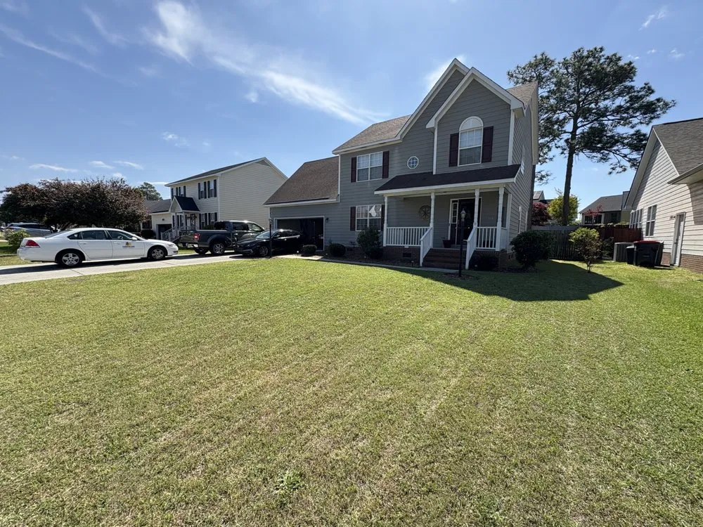 Trusted lawn mowing service in Fayetteville, NC - Pretty City Lawns