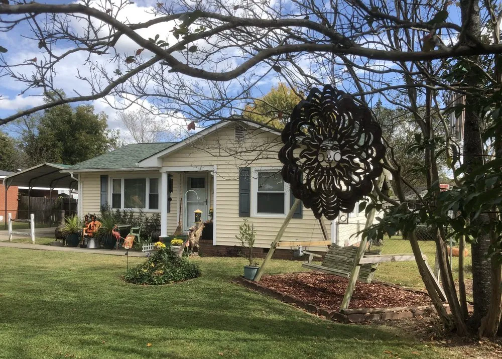 Top-rated landscape design in Fayetteville, NC - Pretty City Lawns