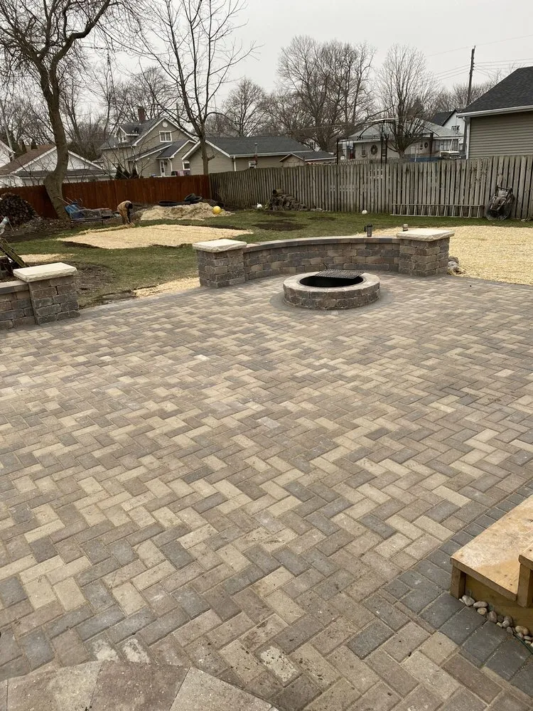 Local outdoor landscaping experts serving Harvard, IL - Pretty Stone Landscaping and Design