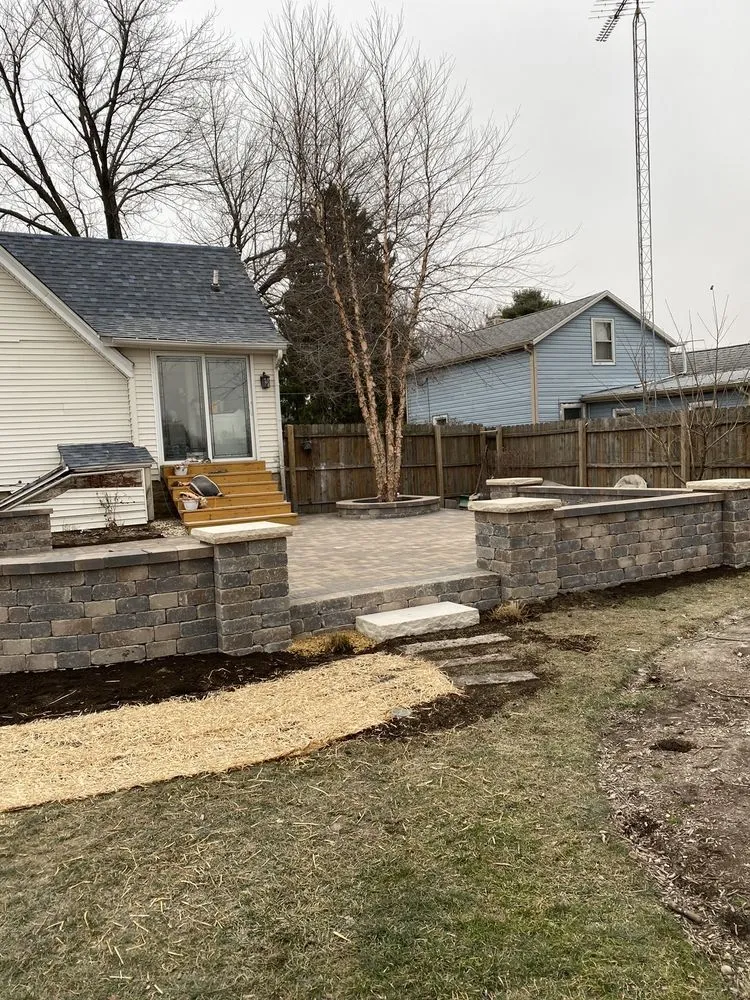 Local yard cleanup service for beautiful yards across Harvard, IL - Pretty Stone Landscaping and Design