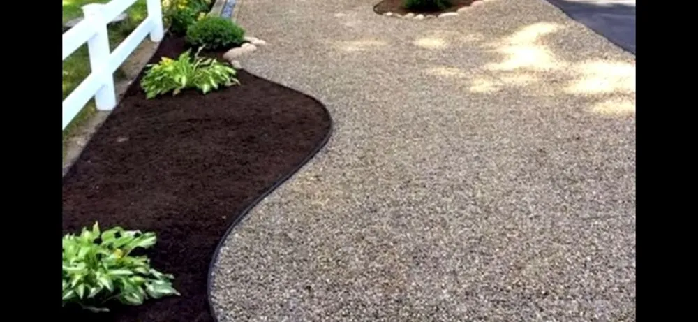 Affordable garden landscaping in Fort Worth, TX by Pretty View Lawn Care & Landscaping