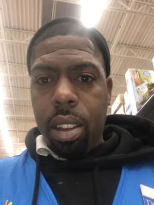 Price Fam Lawn Service Logo