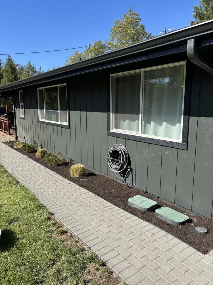 Reliable yard cleanup service in Grants Pass, OR - Price Lawn Care