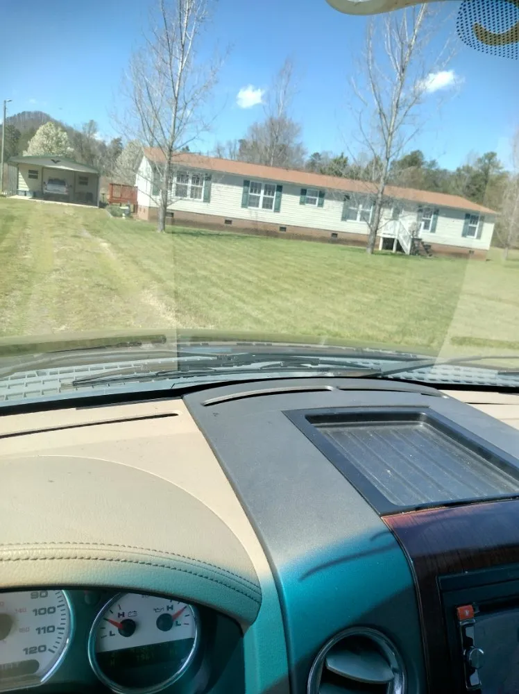 Professional yard maintenance experts serving Lawndale, NC - Price lawncare
