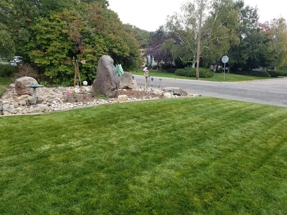Custom garden landscaping experts serving Kaysville, UT - Priced Right Lawn Care