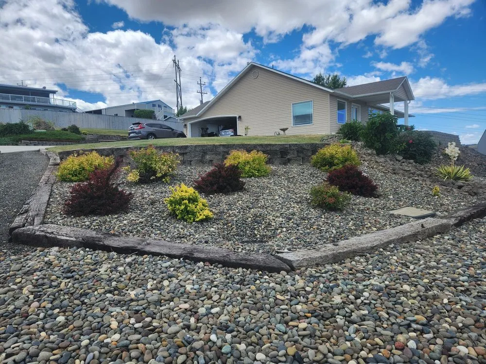 Expert lawn mowing service in Lewiston, ID by Pride Landscape