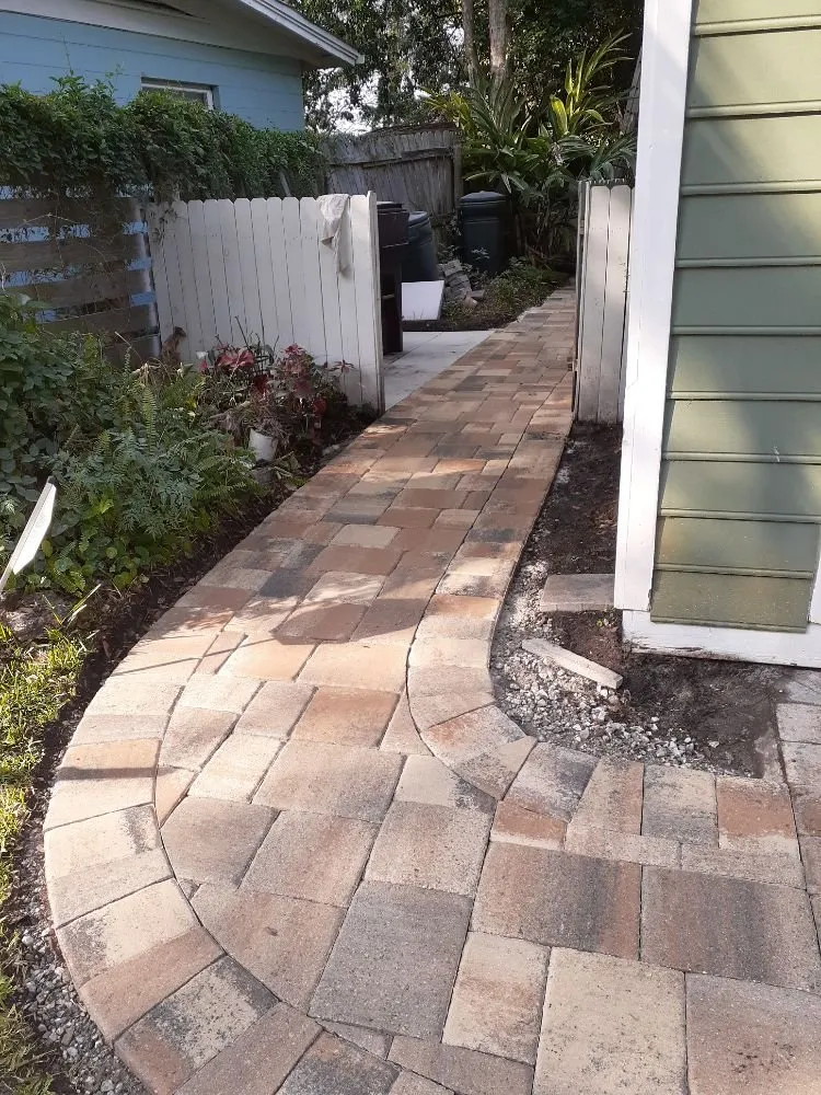 Top-rated lawn care service in Aloma, FL by Pride Landscaping